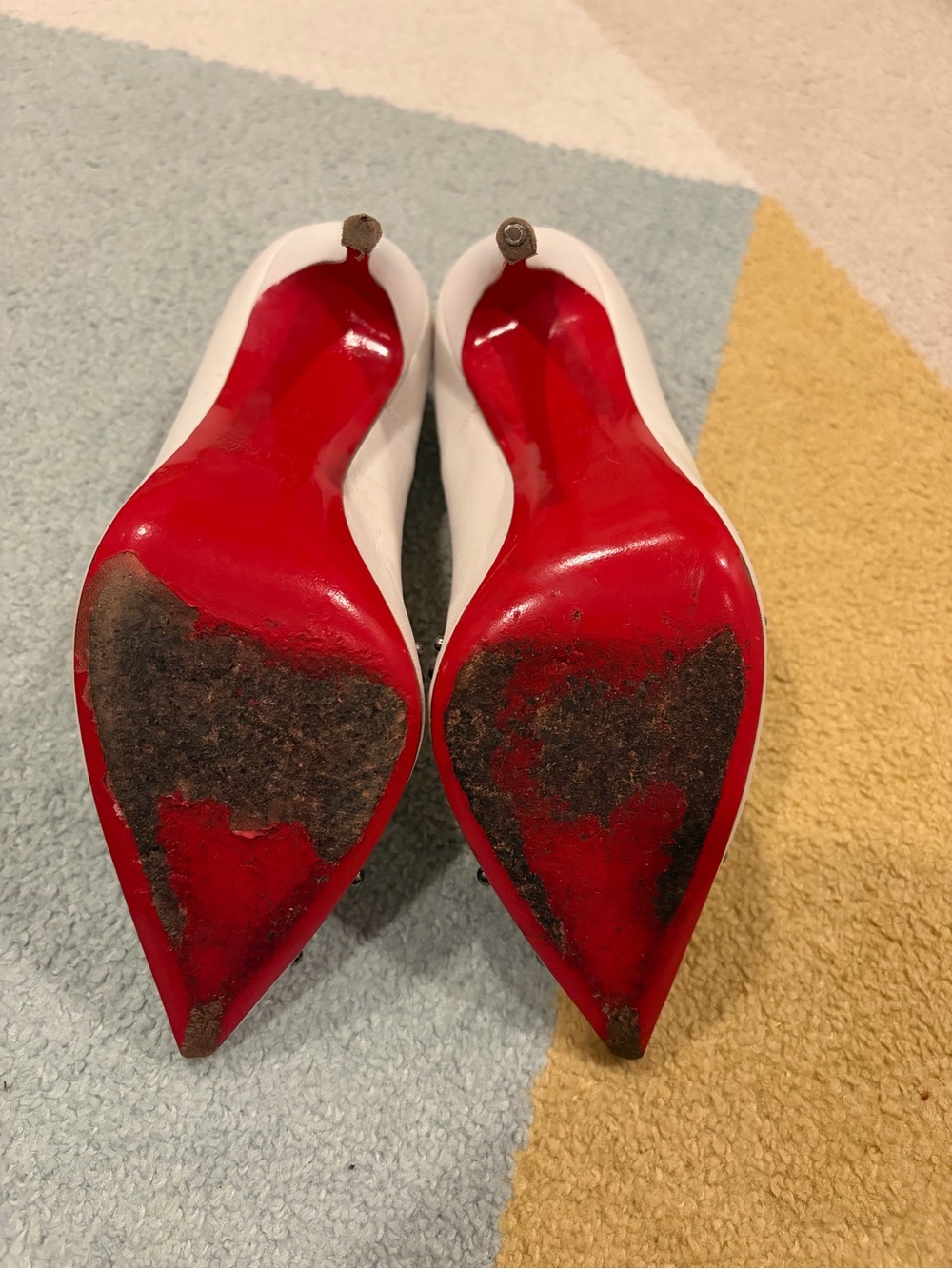 Christian louboutin white heels silver studded pointed toe pump size 8.5 38.5 - Picture 4 of 10